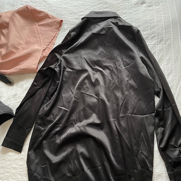 Silk shirt dress and belt - Picture 2 of 3